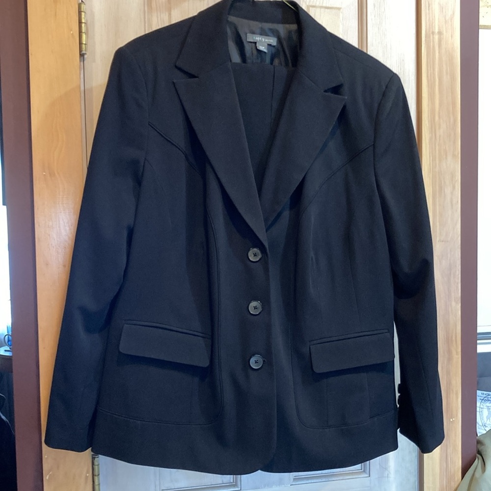 Apt 9 Woman black suit (pants). Single breasted, piping detail, 3 button.